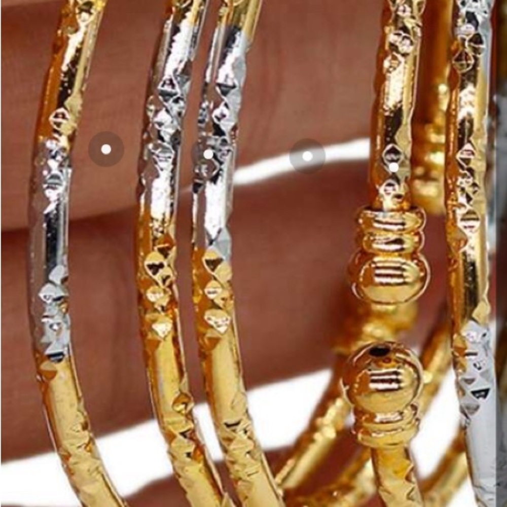 Bangle bracelets - Picture 5 of 5